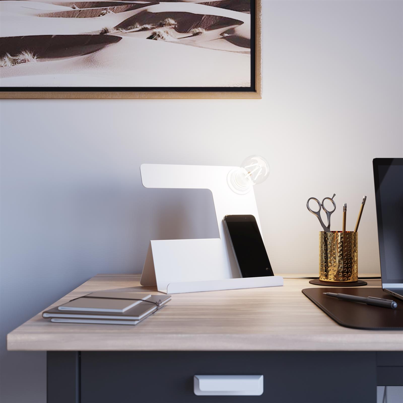 Jakie lampy są najlepsze do pracy i relaksu w domowym biurze?