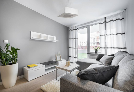 Żyrandol URANO 80 biały + 8x Żarówka LED E27 3000K Ciepła 7,5W 620lm